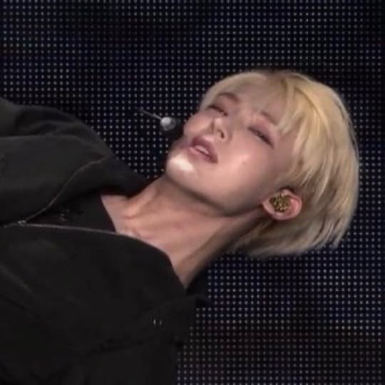tayoe126's tweet photo. 목에 핏줄ㅅㅂ.. https://t.co/PIcgR1owZR