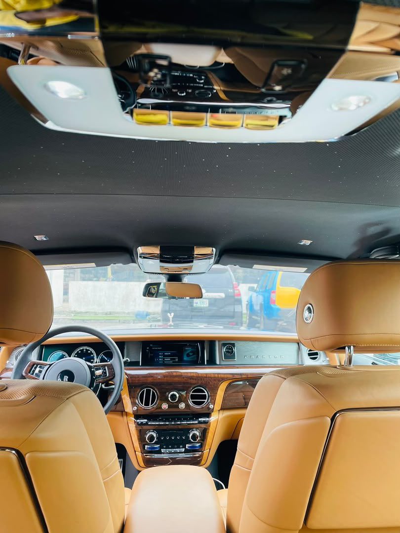 JimmyAnimashaun's tweet photo. 2022 Rolls Royce Phantom VIII for rent🏷️💰

Price: N5,500,000/Day [ 12 Hours ]

Available for 12/24Hours

Location: Lagos, Nigeria
DM for more info @RevverseDirect https://t.co/1Jy5bXoKgM
