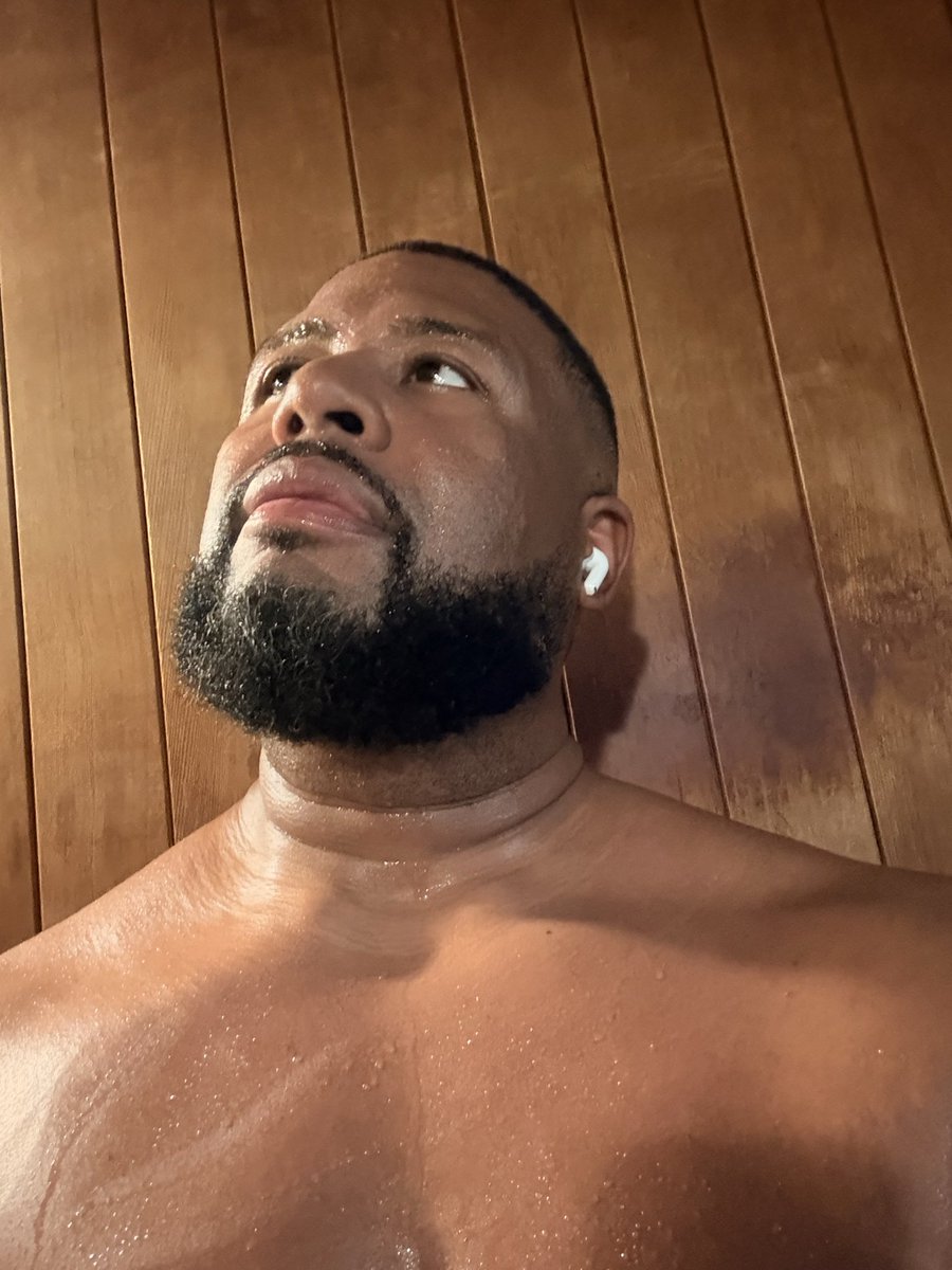 mrchangeagent23's tweet photo. Yesterday was a recovery day #gym #weightlossjourney @LAFitness https://t.co/q1W4A9KOef
