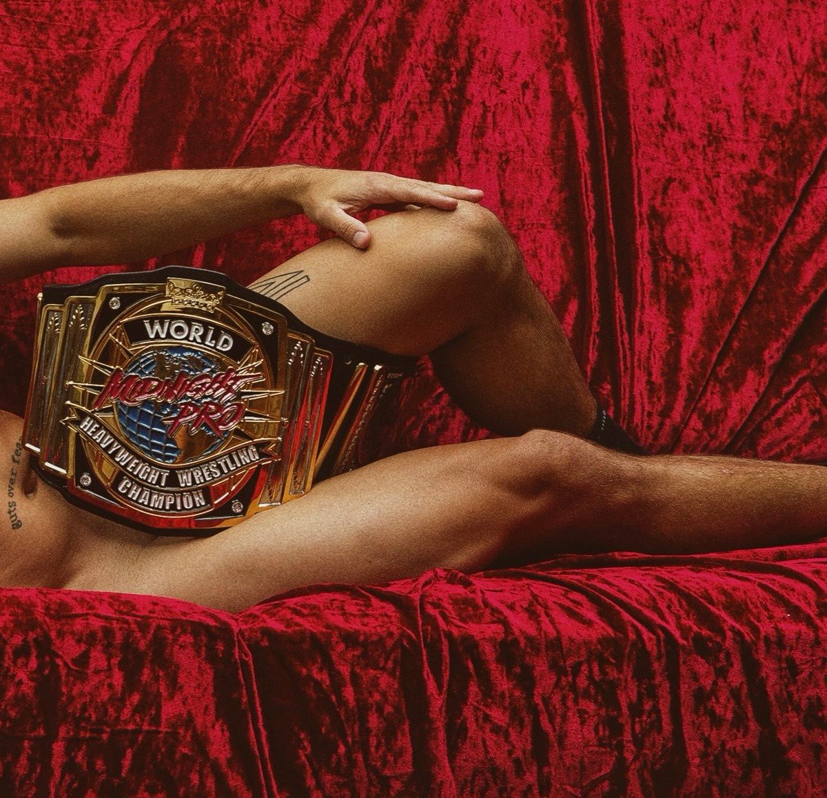 MidnightProKC's tweet photo. Dressed for success... technically.

Your Midnight Pro Champion

Photo: @heidmannphoto 
Body: @theescotthansen 

In honor of the legend @shawnmichaels 

#seeyouatmidnight https://t.co/NfpG5dOznw