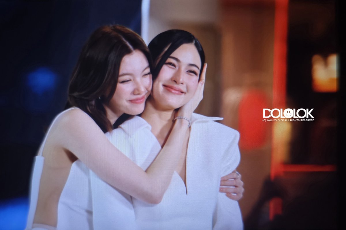dololok511's tweet photo. 20260803 💜💜

LINGORM PRESENTER SMOOTHE  
#LingOrmxSmoothE_FIERCESKIN #lingorm #หลิงออม https://t.co/sMzjgA5eY1