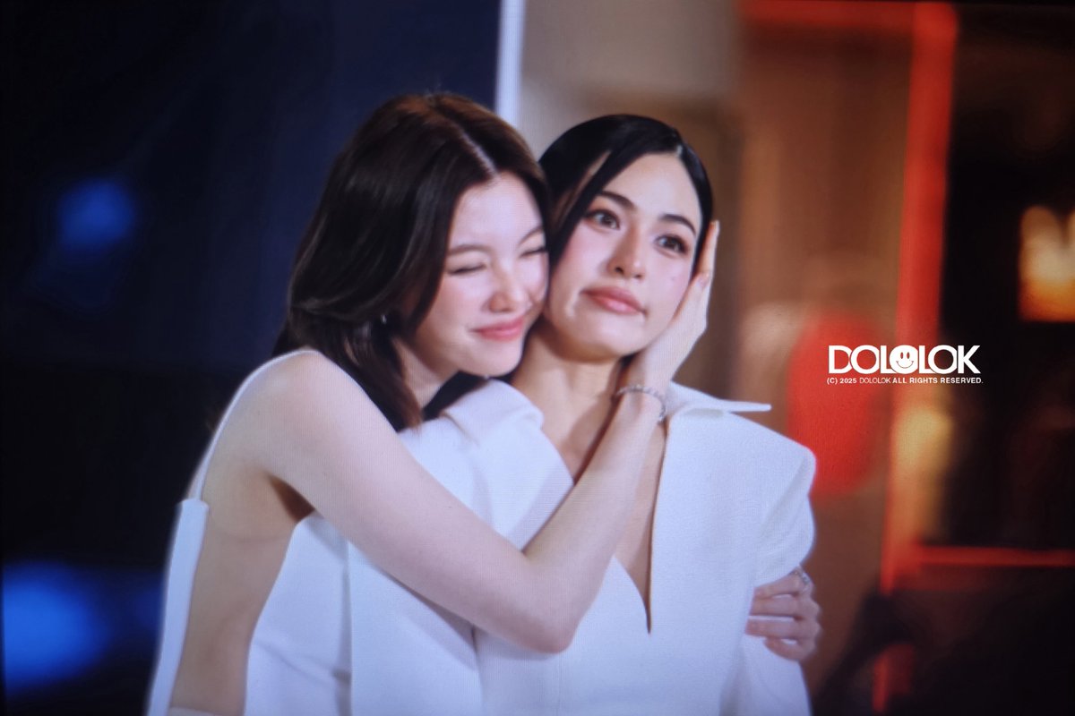 dololok511's tweet photo. 20260803 💜💜

LINGORM PRESENTER SMOOTHE  
#LingOrmxSmoothE_FIERCESKIN #lingorm #หลิงออม https://t.co/sMzjgA5eY1