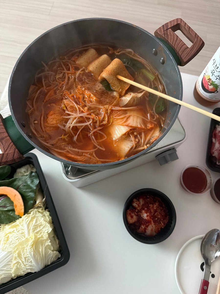 츄 CHUU Global tweet media