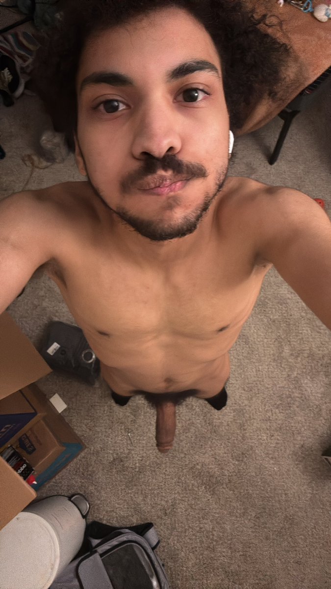 RandomG81931011's tweet photo. Trading anyone? https://t.co/xK2mjggvzB