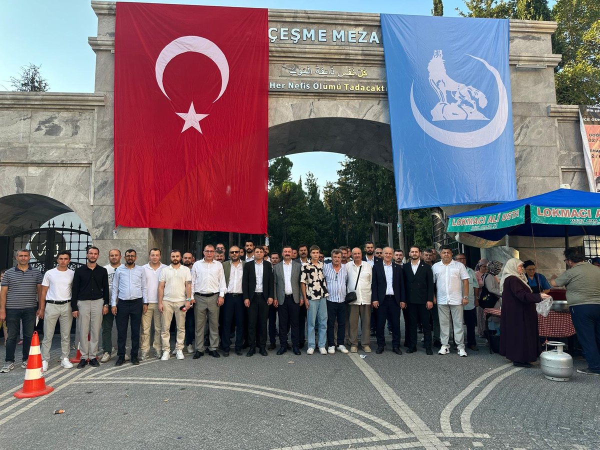 gokayyuksel10's tweet photo. 📍Başçeşme Mezarlığı

Ülkücü Şehidimiz Kemal ÜRER'in 46. Şehadet Yıl Dönümü dolayısıyla Kabri başında dualar ile yad ettik.

Başta Şehidimiz Kemal ÜRER olmak üzere Tüm Şehitlerimizin ruhları şad olsun. https://t.co/sSPI00TkHi