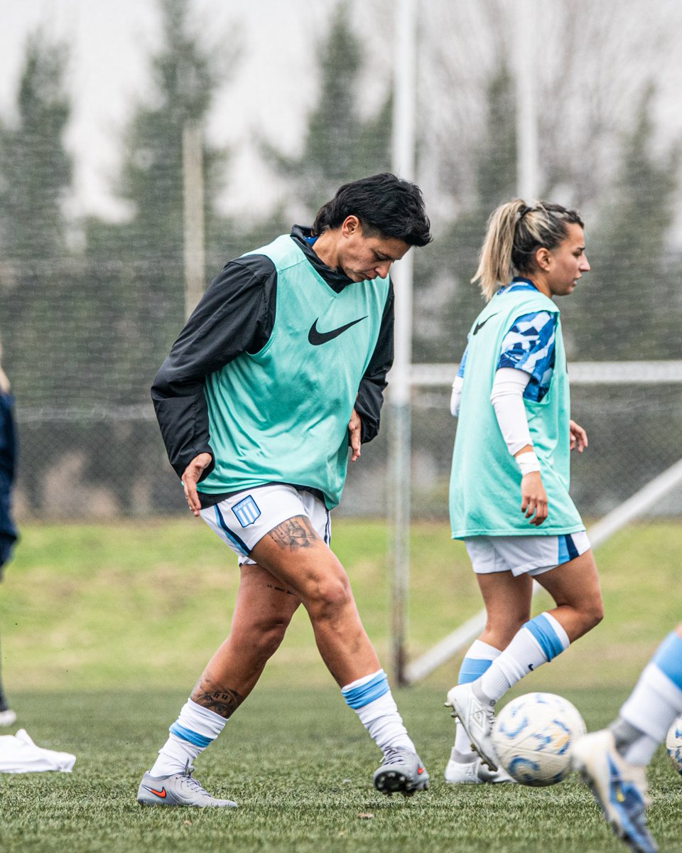 RacingClub's tweet photo. Con parche nuevo, todo listo en el Tita ✅ https://t.co/zpSlqKG8hE