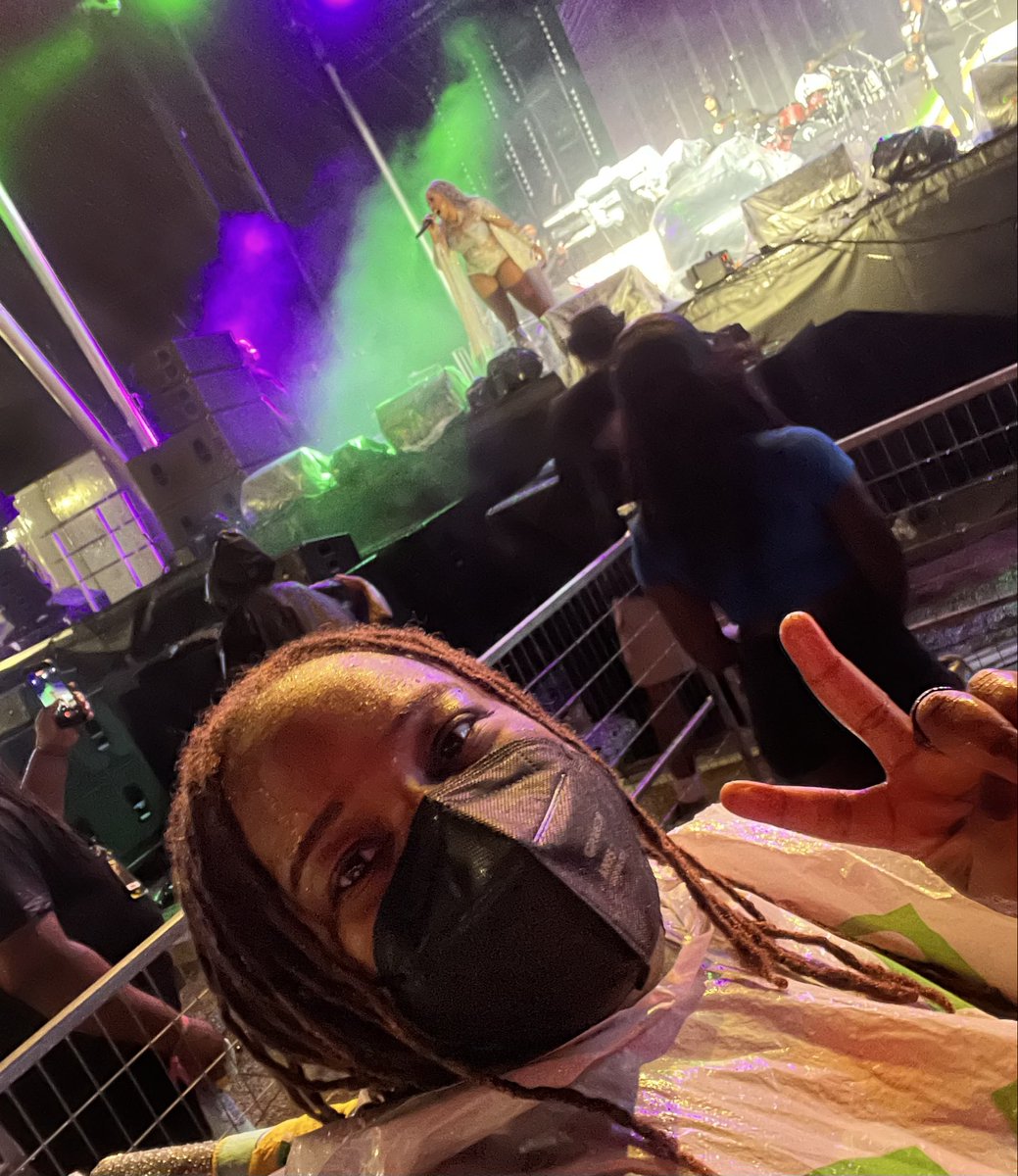 iiHeartPolitics's tweet photo. @DestraGarcia 💖 
#SOSFest #Toronto #Caribana #WetFete https://t.co/4AVLTYbGhR