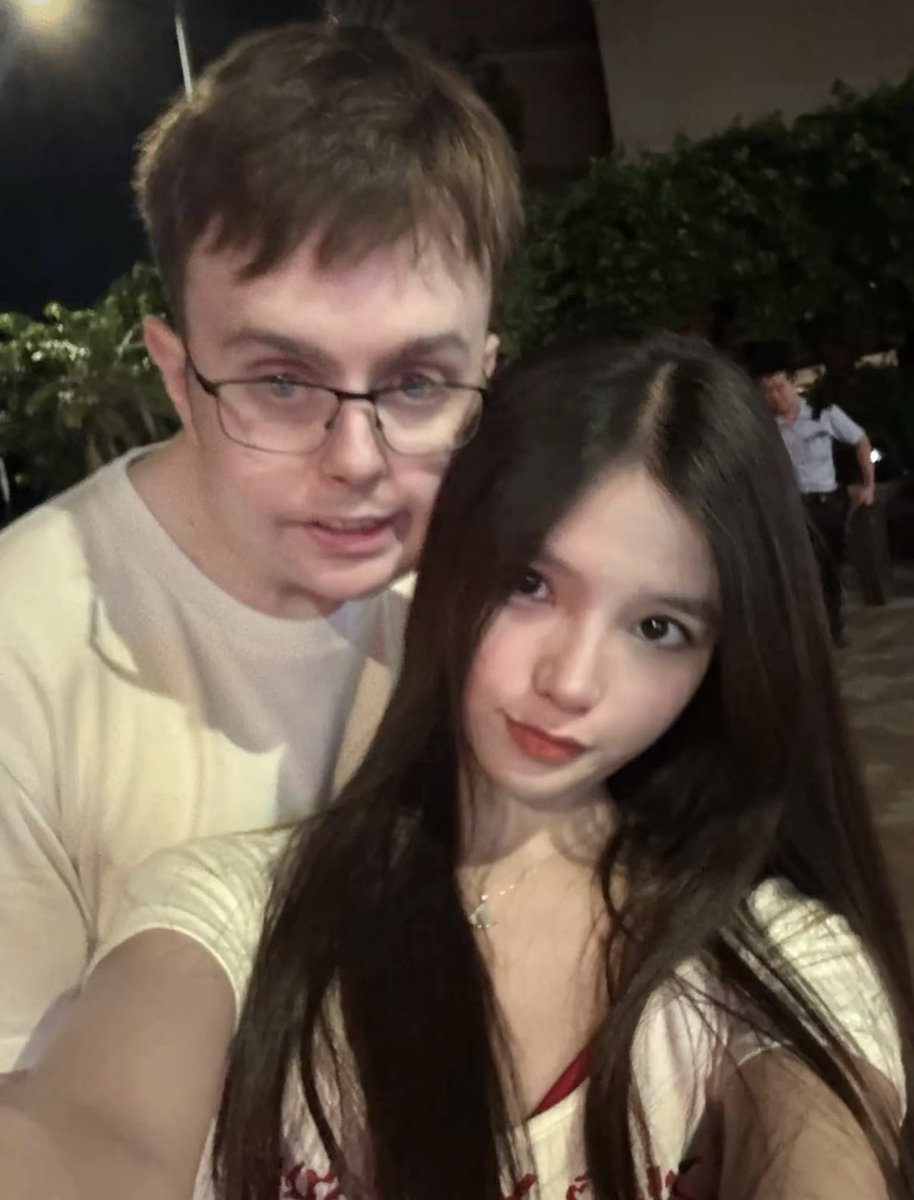 nomadgeist's tweet photo. Daily reminder that the average ESL teacher in China is outcompeting every tech bro within a 300 mile radius of San Francisco, all day every day https://t.co/sbWVBbADgn