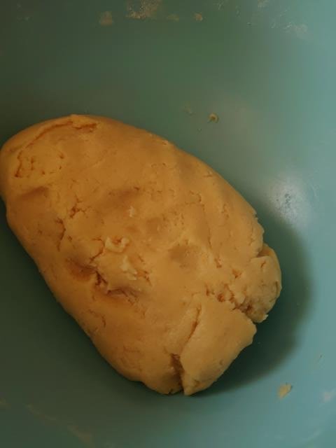 aitaliamoci's tweet photo. 最後格子を作ってるとき記事が柔らかくなってきて、雑になったが食べたいが先に勝って、そのまま突っ走った。
またリベンジしよ😆🫐
とりあえずオープンの中 https://t.co/qc3g4xXEEV