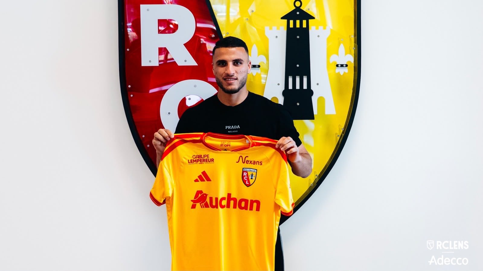 On en pense quoi du mercato du RC Lens ? 🤔❤️💛

🇩🇿 Yacine Titraoui - 8 ...