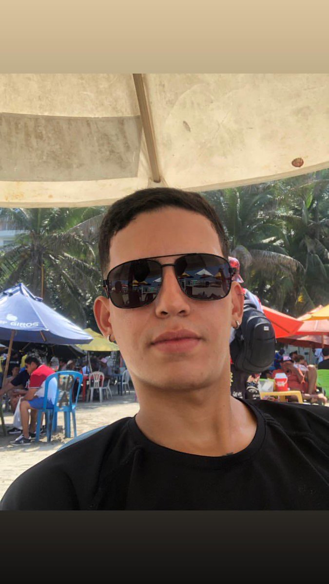 AndR_maes97's tweet photo. Hola 👋 https://t.co/GNgTLRYdRO