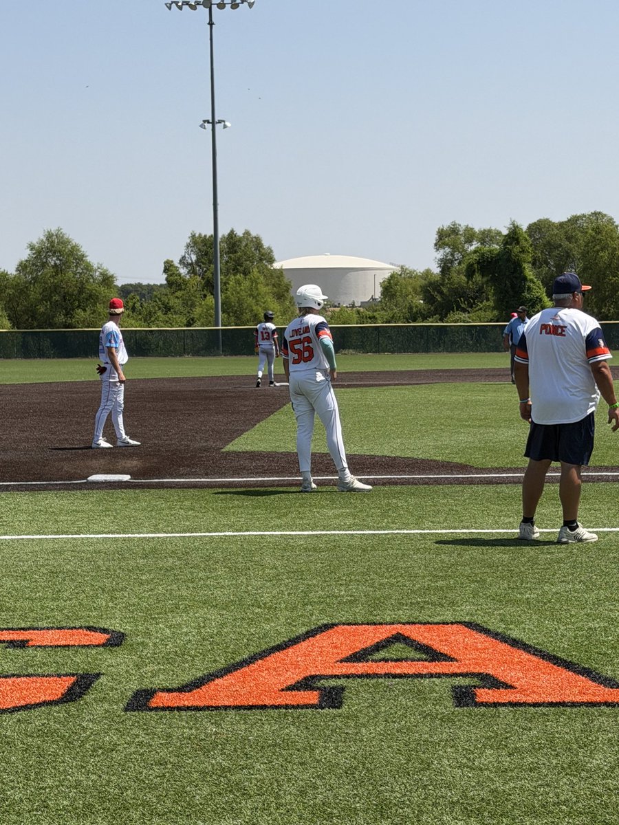 rykenloveland56's tweet photo. Team Latin America 18U beats Puerto Rico in Double California OT 🇻🇪🔥💪 I scored the tie to move us into Overtime #baseballlife #teamwork #2028recruit #worldbaseballclassic #nextlevel https://t.co/FrmwSS0zoI