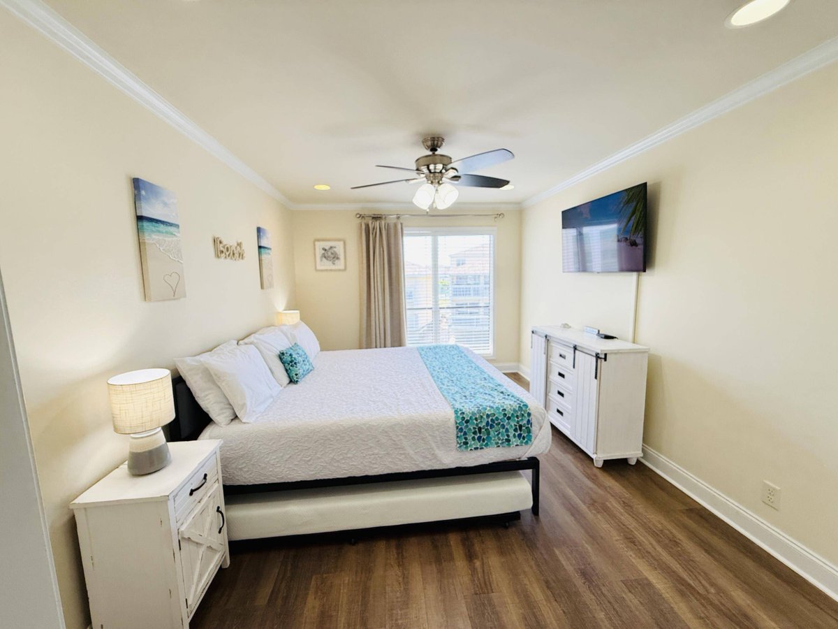 KayJRealtorFL's tweet photo. 🏖️ Picture yourself...steps to the beach, canal views &amp; boat docking at your doorstep. This updated, rare 1BD/1.5BA condo is the retreat you've been waiting for. Tour it today! 🌴✨  https://t.co/0cFEt2dKXm

#DestinFL #ForSale #WaterViews #KaySellsDestin #LPTrealty https://t.co/OuQgG5z3Tl