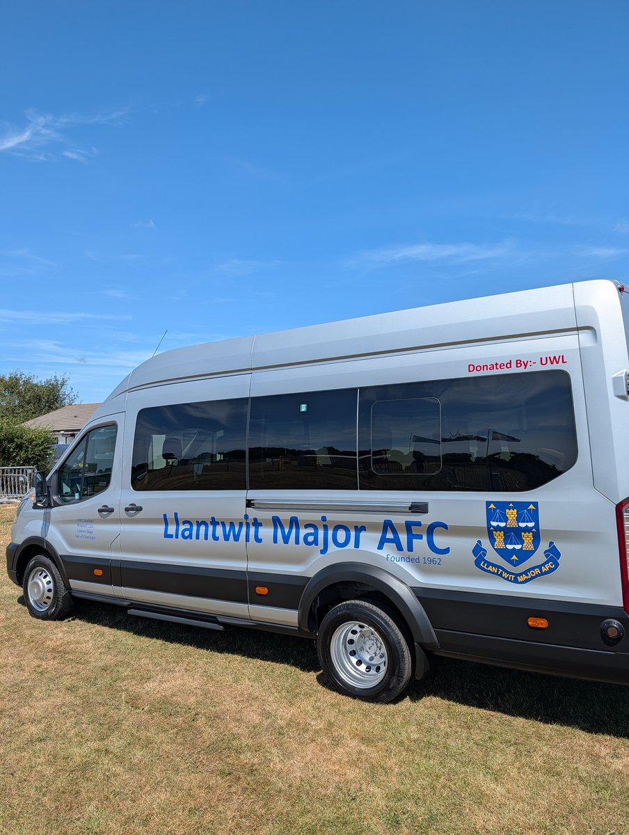 LlantwitMajorFC's tweet photo. A massive thanks to sponsors United Worldwide Logistics for their extremely generous donation of a minibus for the playing squad to use! This is a massive step for the club and would not have been possible without them 💙💛 https://t.co/Y2DnnpFVNO