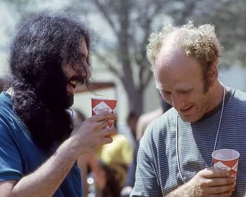 GratefulDead's tweet photo. Eat, drink, and be Jerry ❤️

Photos by Annie Leibovitz, Rosie McGee, and Peter Simon https://t.co/Vk6zTjdcy4