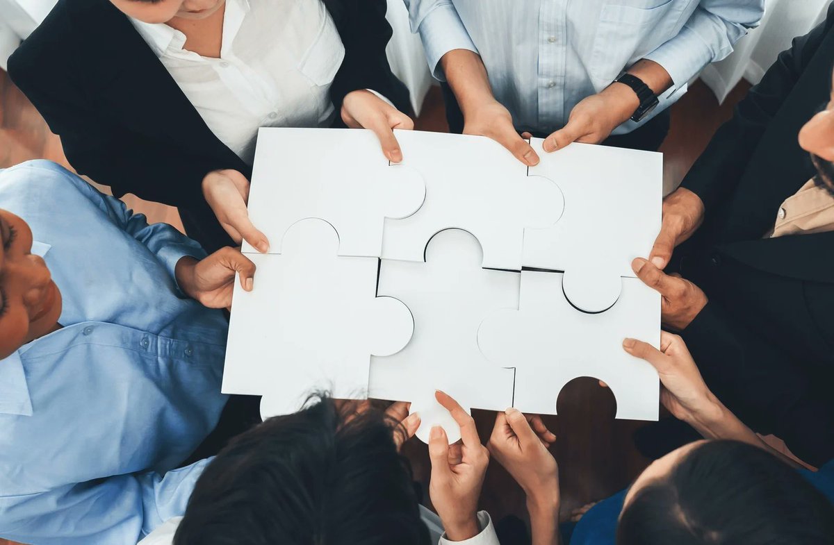 mixnetworks's tweet photo. Over half of employees say communication issues cost them time. Strong business collaboration needs more than culture—it’s the tech stack: messaging, video, docs, and project tools working as one. #POTSreplacement #CopperSunset #UCaaS #Collaboration https://t.co/w8zZuoydcK https://t.co/1GEFQRGaqc