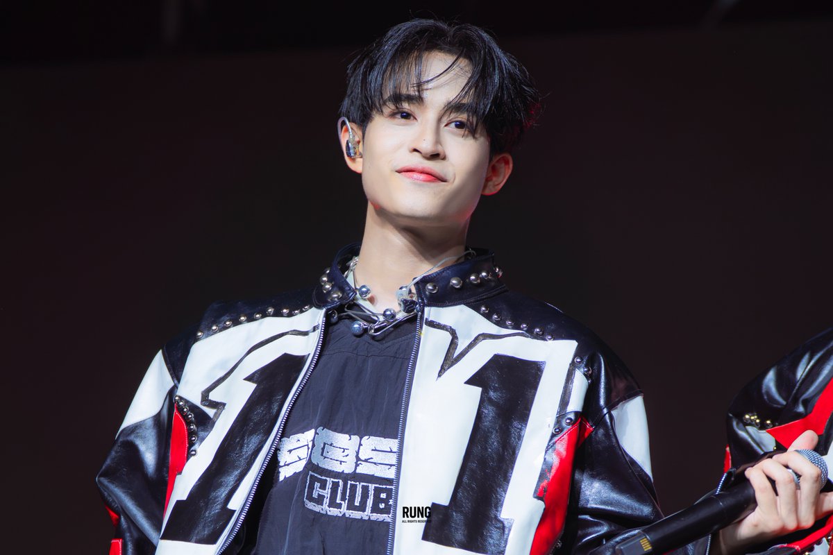 rung2_e's tweet photo. 너무너무축하합니두 🧡🧡

#Barcode22ndSymphony #barcodetin https://t.co/4B3Agx16tI