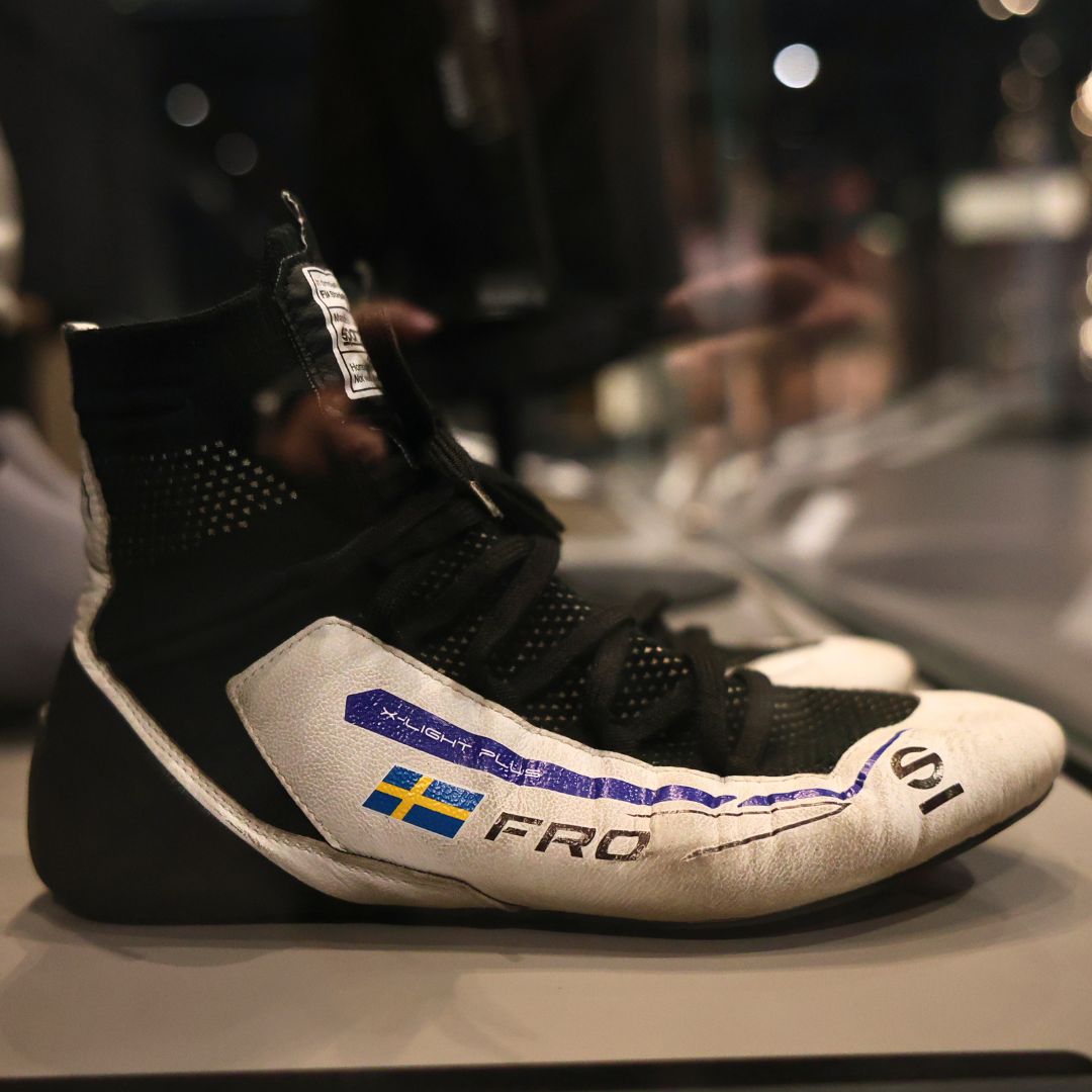 IMSMuseum's tweet photo. New on view: Reigning Indianapolis 500 winner Felix Rosenqvist is now represented in the Museum! His race-winning suit, shoes, gloves, and Nomex shirt are now on display in the Mezzanine. https://t.co/aBf4SZSPXp