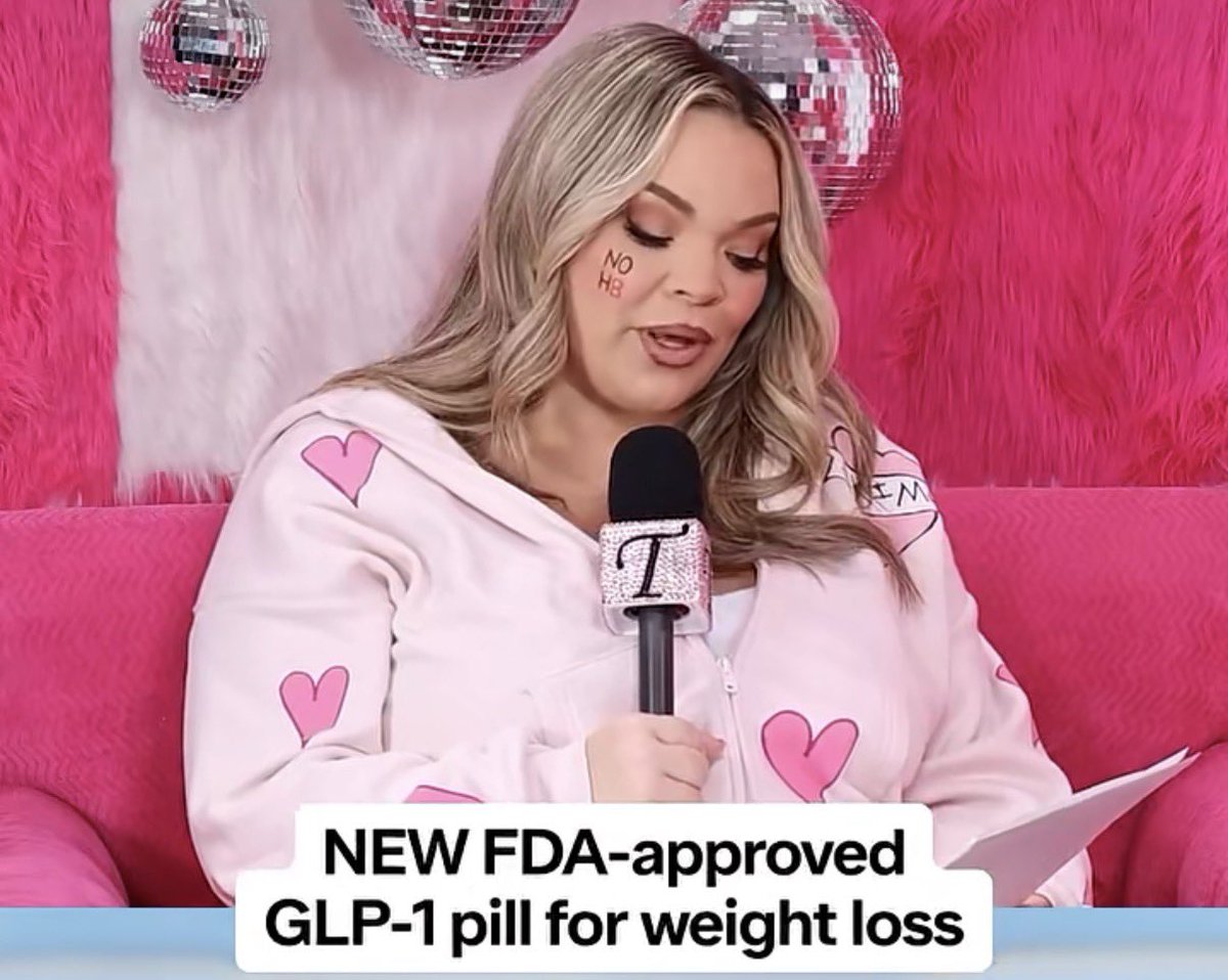 trappinbenny's tweet photo. trisha paytas advertising a glp while still being fat is so funny https://t.co/JBtv5F1Nxg