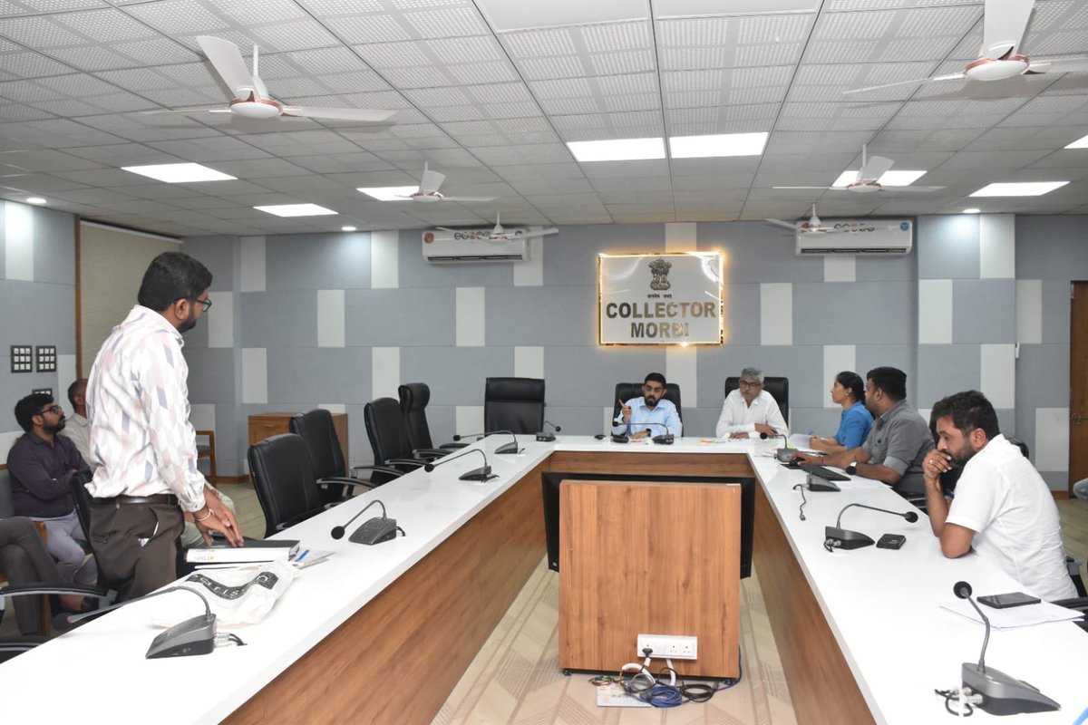 CollectorMorbi's tweet photo. એક જ ટેબલ/કચેરીમાં ત્રણ વર્ષ થી વધુ સમયથી ફરજ બજાવતા નાયબ મામલતદાર તથા કલાર્કની જાહેર બદલીનો કેમ્પ યોજવામાં આવ્યો અને સિનિયોરિટી વાઈઝ- પસંદગી પ્રમાણેના કચેરી/ ટેબલ ફાળવવામાં આવ્યા. @CMOGuj @revenuegujarat @PMOIndia https://t.co/53IYQlaSeX