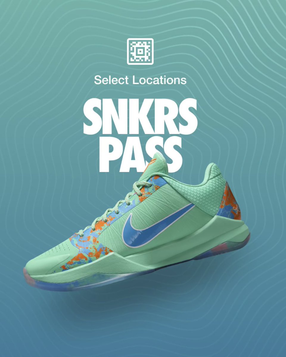 SoleRetriever's tweet photo. SNKRS PASS: Jalen Brunson Nike Kobe 5 Protro “NYvsNY” 👀 https://t.co/ui9BPO9Cfr