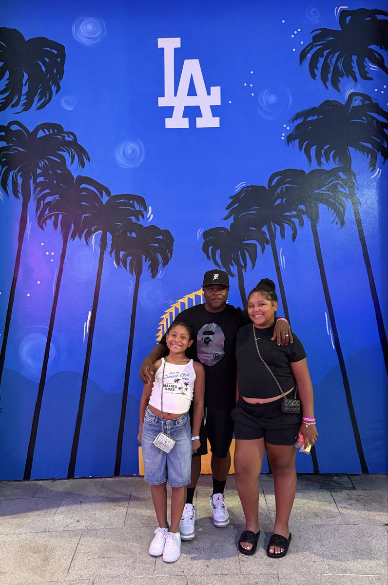 mrtonylewisjr's tweet photo. California Love https://t.co/TJUILjM6Tl