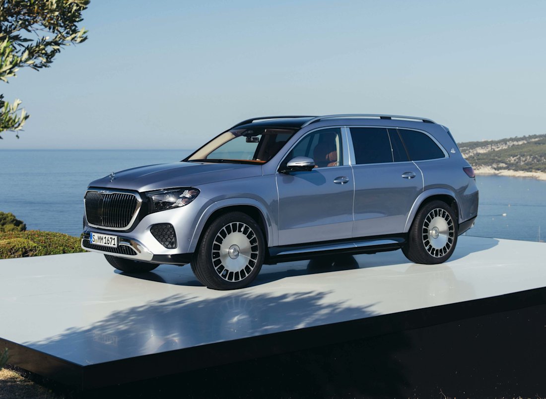 AutoScout24es's tweet photo. ✨ Mercedes-Benz GLS 680 Maybach 2026: el SUV de lujo se renueva con más potencia, tecnología y confort

https://t.co/7QSCKr4BjR https://t.co/TE2J42JQpN