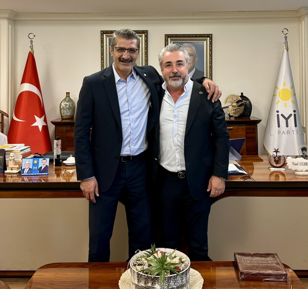 denizkaratas07's tweet photo. 📍İstanbul İyi Parti İl Başkanımız Sayın Yücel Coşkun'u ziyaret ederek çözüm odaklı parti proğramlarımız, teşkilat çalışmalarımız ve önümüzdeki süreç üzerine verimli istişarelerde bulunduk.

İnancımız Tamdır! 

İrademiz Çeliktendir...

Samimi misafirperverliği için İl Başkanımıza teşekkür ediyor, çalışmalarında başarılar diliyorum.

#YücelCoşkun #İstanbul #Teşkilat #BirlikBeraberlik #MilleteHizmet
