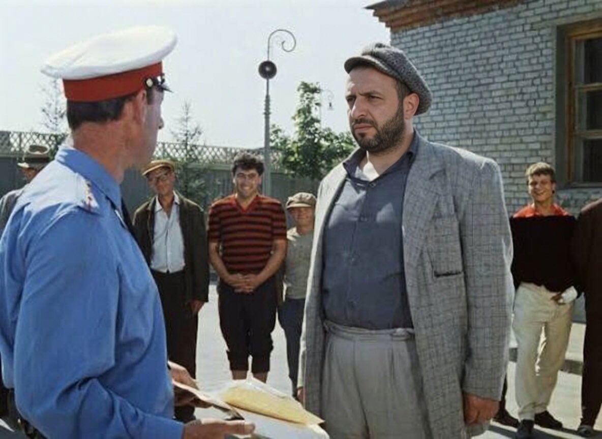 XomakNezlamniy's tweet photo. - фонд Гос. Имущества?
-Я!
-министр обороны?
-Я!
-глава РНБО?;
-Я!
-глава СЗР?
-Я! https://t.co/cZTF0OYk4j
