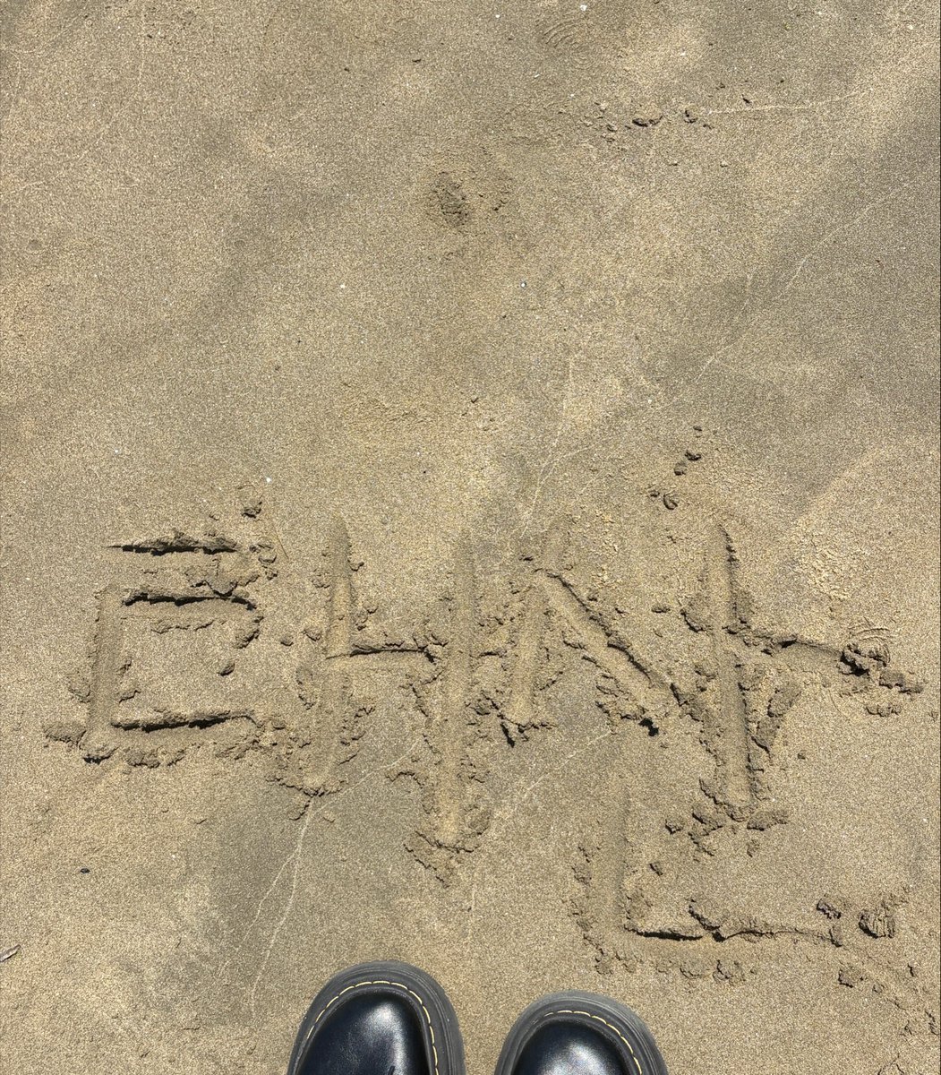 sann8iluv's tweet photo. 부산안녕 또보자♥ https://t.co/FqPLjkrvMY