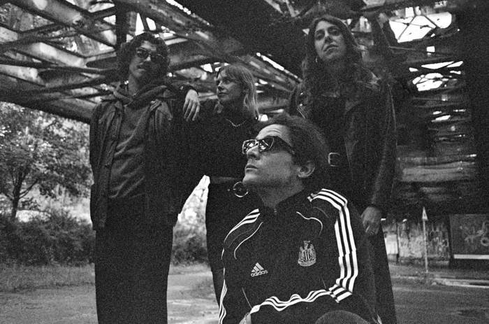 josemi1015's tweet photo. Maravilla para terminar el día.
The Dharma Chain "Cross Over"🖤
#postrock #mathrock #postpunk
https://t.co/EfKdvv3ehz https://t.co/3xoYrHDOel