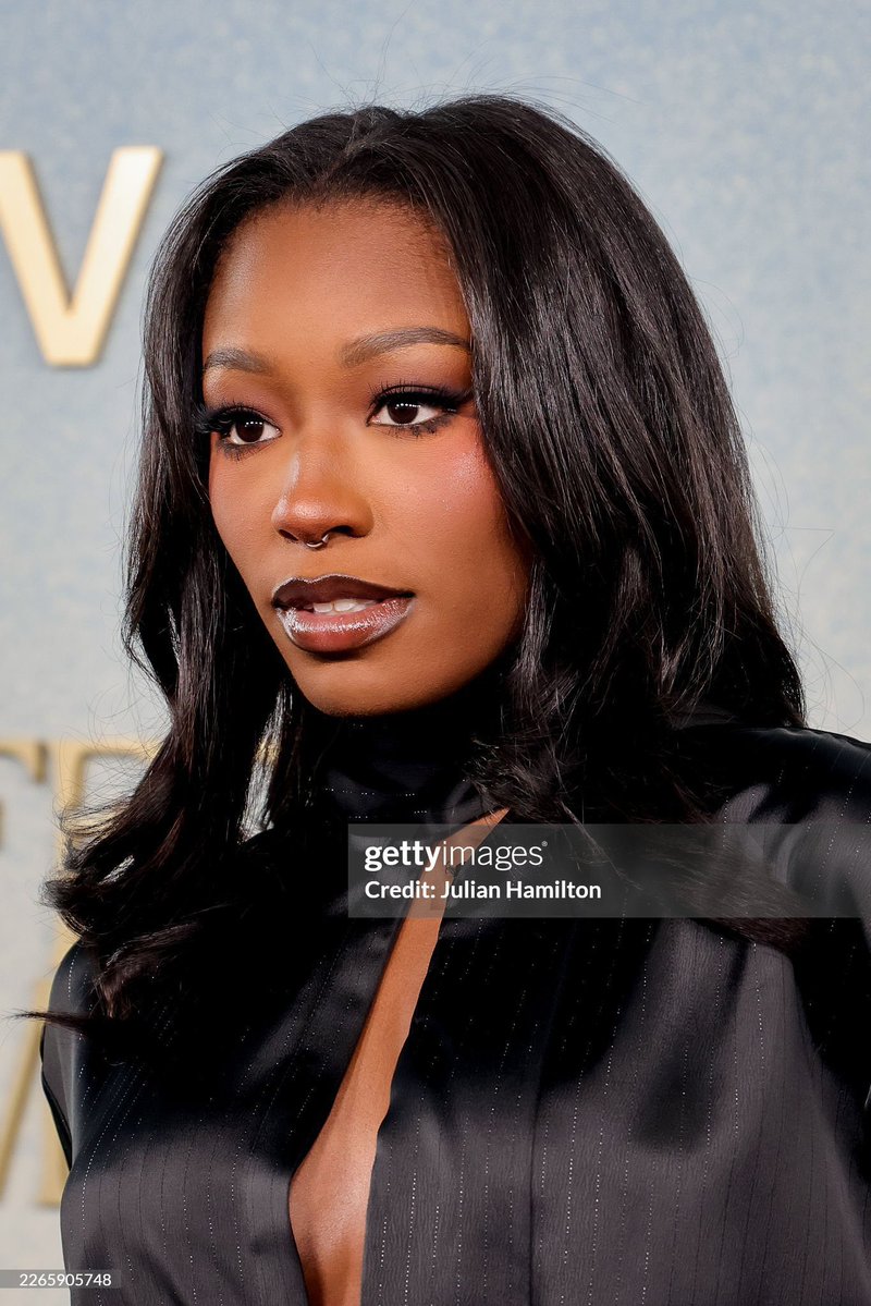 prettyistic's tweet photo. i love when serena serves alt https://t.co/0m8kpBZi12