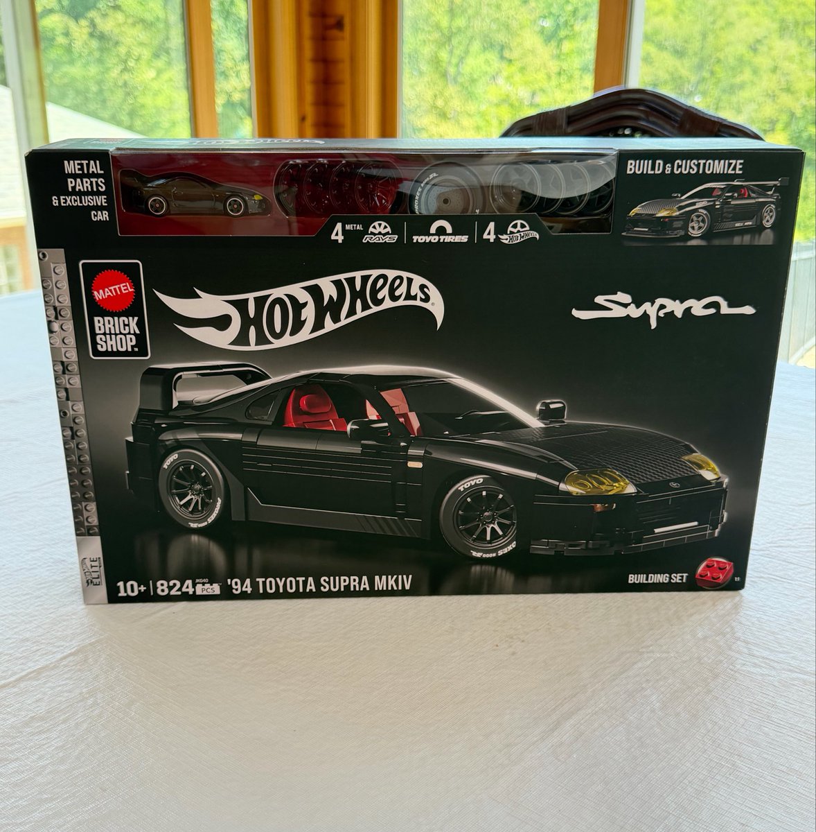 DiecastHype's tweet photo. My son is on it 👀
#HotWheels #BrickShop https://t.co/37Qabow1fm