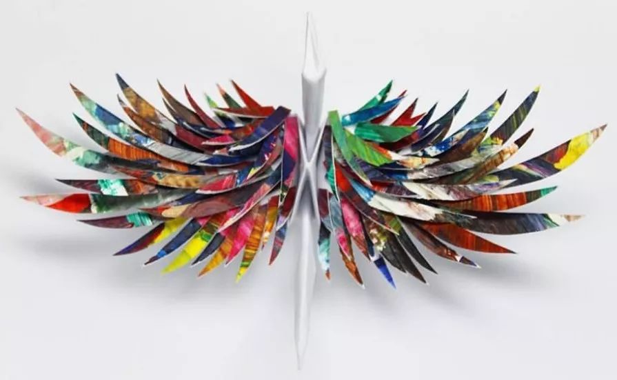 rrohan69's tweet photo. Just caught my intern using the office stapler to make origami cranes during our busy launch week. Turned 10 of the cranes into "meeting agenda reminders" taped on our whiteboard—way better than generic sticky notes! https://t.co/NT1kcPghSG