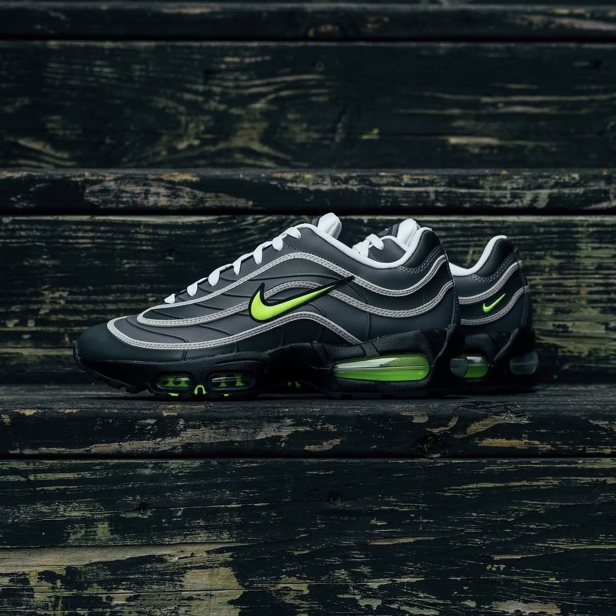 110slad's tweet photo. Nike Air Max 95 Neon Joga Bonito 
SKU: IO1753-003
📸: DTLR https://t.co/43qDaguuag