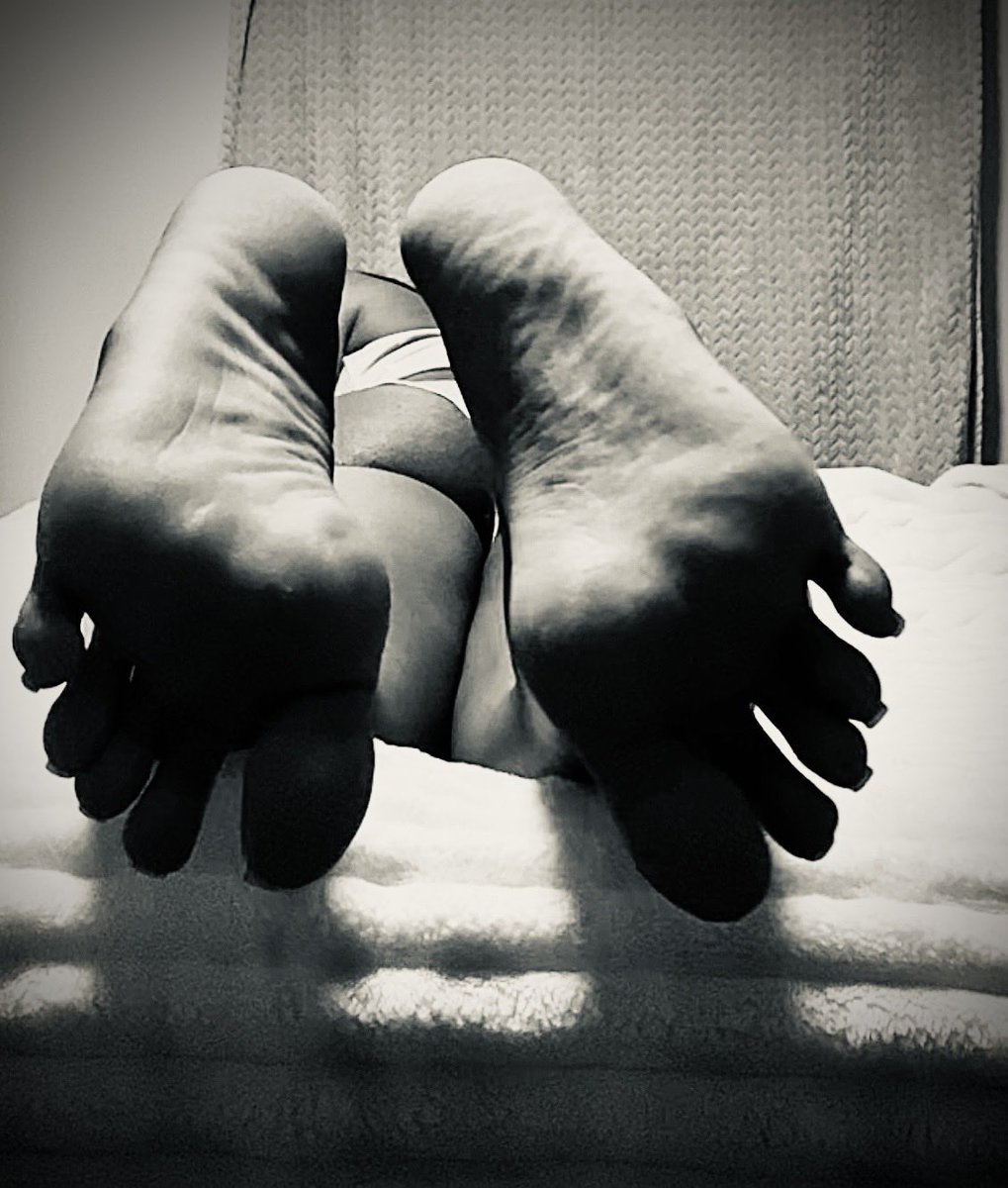 FlawlessElxts's tweet photo. Do you want the full collection? 

Support me here: 👉🏾 https://t.co/grMyOUq6l5

I do custom content also🦶🏾💋

https://t.co/nmEgx1kfxP https://t.co/woCmYxCUmY