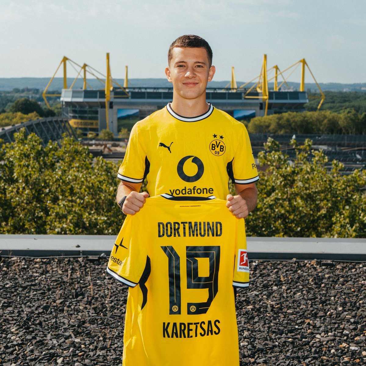 EliasKokinos's tweet photo. THE PRICE OF POSSESSION💰⚽️

I'm going to use the Usage Rate statistic to show you why BVB spent 30+ million on Konstantinos Karetsas, what kind of player they're buying, and why I'm very excited about the signing.

A Long Thread 🧵 https://t.co/g8VgLxVGa1