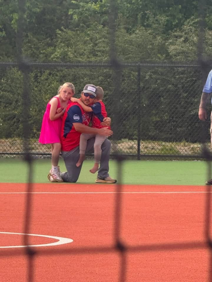 LinetoLineLLC's tweet photo. Wishing @ryanstorey a Happy Birthday today! When he’s not working or taking his own kids to games, he’s busy helping with Columbia Miracle League.  Ryan never meets a stranger and we are lucky to have him on our team! https://t.co/1DOBusKIQe