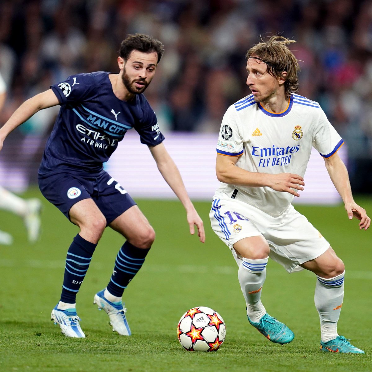 MadridXtra's tweet photo. 🚨 Bernardo Silva: “I have many role models: Zidane, Rui Costa, Luka Modrić.

Modrić is a HUGE role model for me, not only in terms of conducting yourself on the pitch, but also off of it.” https://t.co/7vwgwM7vhC