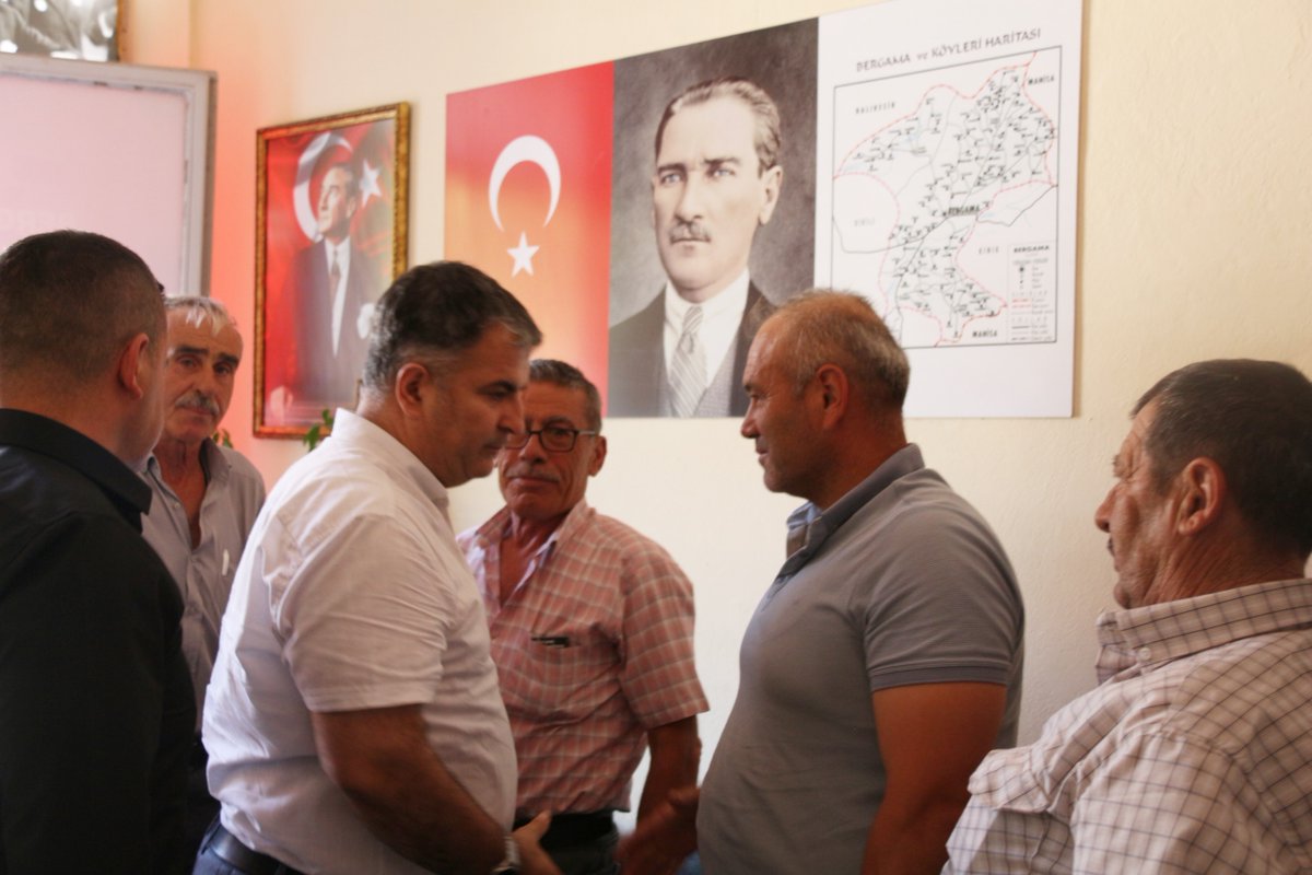 bergama_mem's tweet photo. 📜✍️İlçe Milli Eğitim Müdürümüz Sayın Ekrem ULUS, Şube Müdürümüz İbrahim TIRAŞ ile birlikte Bergama Seçilmiş Faal Muhtarlar Derneği'ni ziyaret ederek Dernek Başkanı Zekai YILMAZ ve muhtarlarımızla bir araya geldi. 📌
@tcmeb @izmir_ilmem @yahsiomer @UlusEkrem https://t.co/JeC1BtvbHC