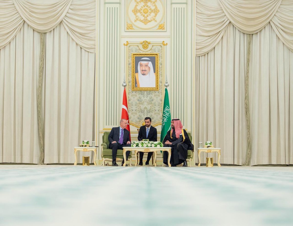 SaudiNews50's tweet photo. الرئيس التركي يرحب خلال مكالمة هاتفية مع ولي العهد بإنشاء التحالف البحري الدفاعي متعدد الجنسيات الذي تقوده المملكة.

- https://t.co/wKlK7utNW0
