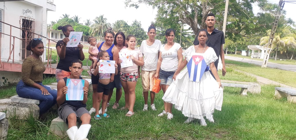 CCOMNVICTORIA's tweet photo. Actividad cultural en homenaje a la proclamación de la Isla de la Juventud https://t.co/FOZeHS9AXL