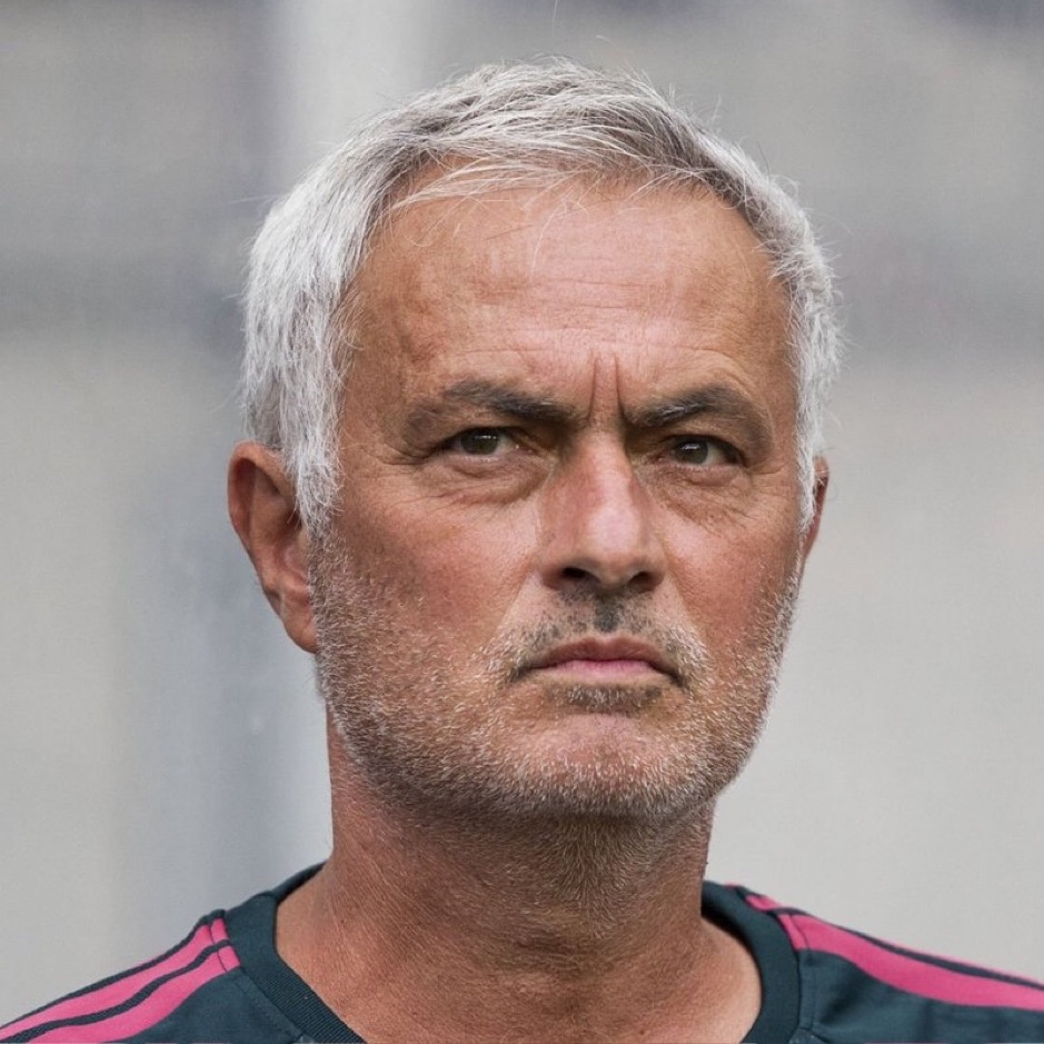 MadridXtra's tweet photo. 🚨 Bernardo Silva: “Mourinho? We’ve been rivals a few times, and now we’re on the same side. 

I’m very happy because he’s a coach who means a lot to Portuguese football.

We’ve watched his teams a lot since I was little and he’s always put Portugal’s name at the highest level.

I’m very happy to be able to start and LEARN from him.”