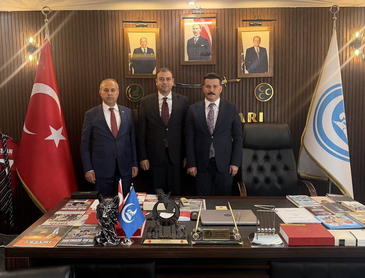 timurrsasmaz's tweet photo. MHP Gaziantep İl Başkanımız Mehmet Sait Kılıç beyefendi ile birlikte, Ülkü Ocakları Gaziantep İl Başkanımız Cenk Gece’yi makamında ziyaret ettik. Nazik ev sahiplikleri için teşekkür eder, çalışmalarında muvaffakiyetler dileriz.

@cenkgece @msait27 https://t.co/hm9ToiwQ1U