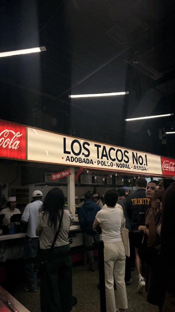 key212321's tweet photo. no importa si esté en europa euu, méxico para mi siempre será lo mejor en comida neta siempre que estoy fuera amo mas ser
mexicana https://t.co/8PJDV1fJO7