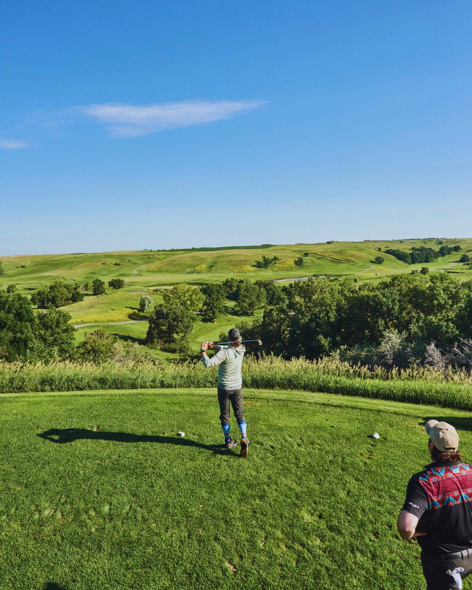 GoodLifeND's tweet photo. National Golf Month = the perfect excuse to hit the road, chase a few birdies and soak up some pretty incredible views.

Who's your golf partner?

📍 Bully Pulpit Golf Course, Medora

📍 Hawktree Golf Club, Bismarck

📍 The Links of North Dakota, Ray

https://t.co/D24q8TCgx9 https://t.co/B2jCFjI4vv
