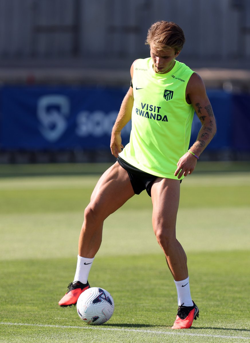 Atleti's tweet photo. PB8 💪🏼⚽ https://t.co/uPSKjoOwz7