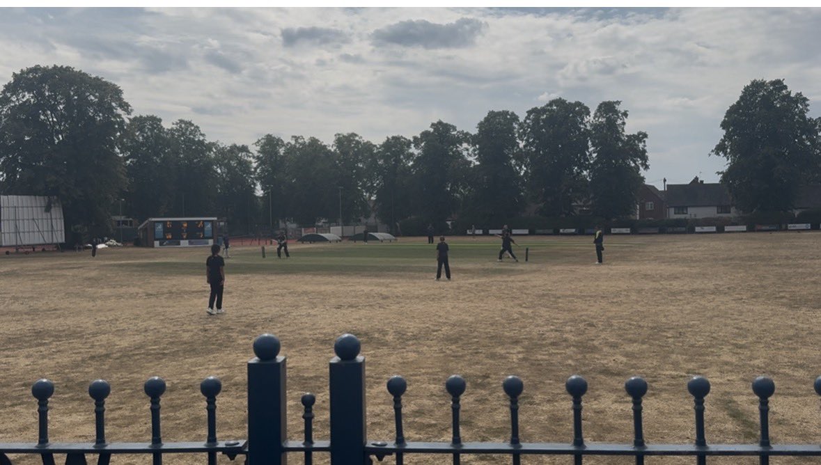 CharlotteWhyle's tweet photo. A successful team performance for the @StaffsCricket Sparks vs Shropshire today.

Shrops 128/15 (A.Patel 2/2; S.Weerasinghe 2/4; A.Dhyia 2/16)

Staffs 222/3 (R.Clarke 53*; S.Weerasinghe 50*; A.Dhyia 41*) https://t.co/zENGPDwtAP