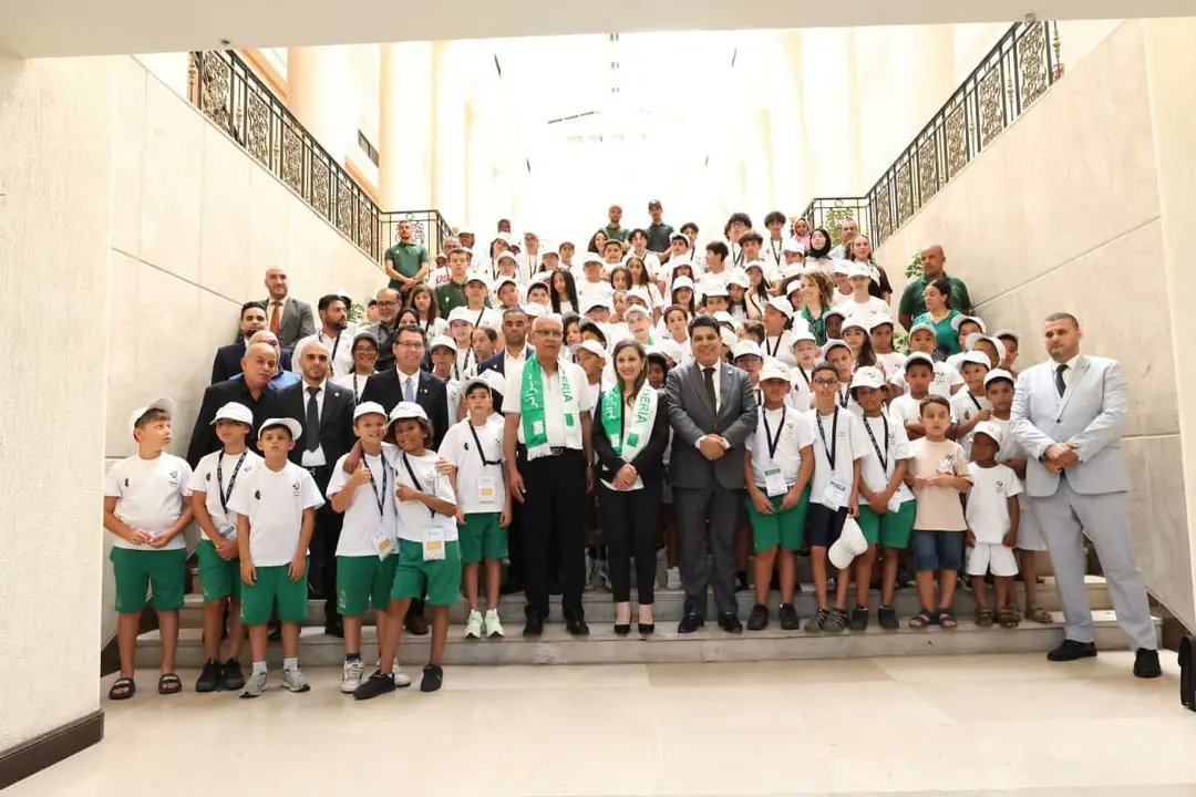 APS_Algerie's tweet photo. #APN
#Boufedeche accueille des enfants de la diaspora et de la wilaya d'#Adrar
🔗https://t.co/srpX52GE6s https://t.co/wtSmvXGorA