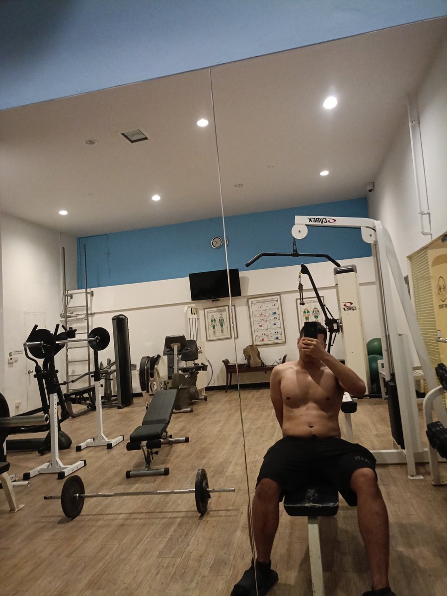 Paostyle_GAY's tweet photo. Enough for u? 
Nah, I need to get hotter for ur wild fantasy 😉😉😏💪🤓 https://t.co/ECLrSLKvkd